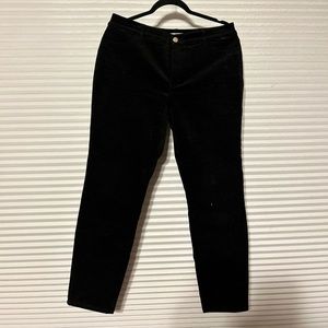 Like new Black Ankle Velour Pants 8